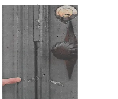 Porte avec papier collant