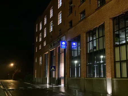 foto van het politiegebouw in Brecht