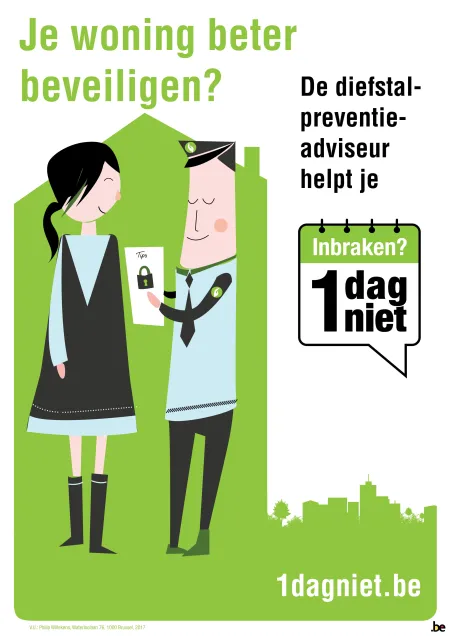 Diefstalpreventieadviseur geeft advies.
