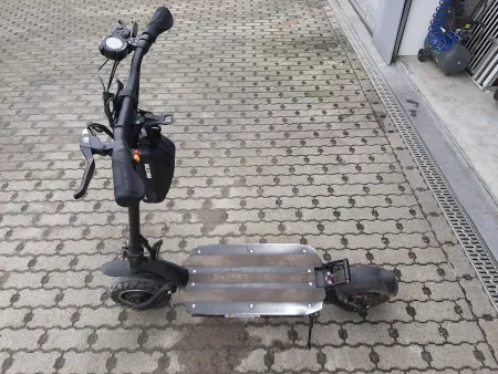 Opgedreven elektrische step