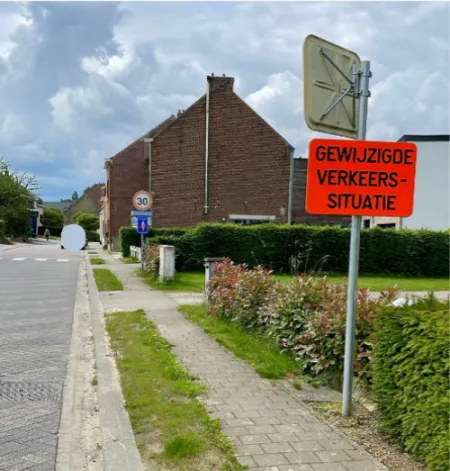 Plaatsgesteldheid borden in de Poddegemstraat