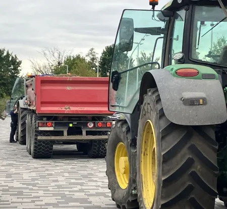 tractor