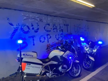 graffiti moto