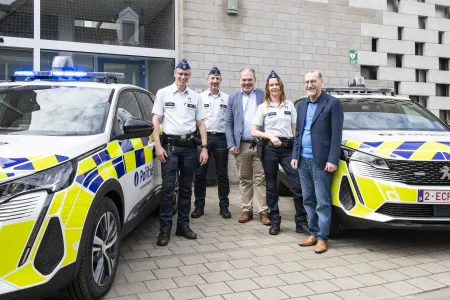 Nieuwe dienstvoertuigen wijk