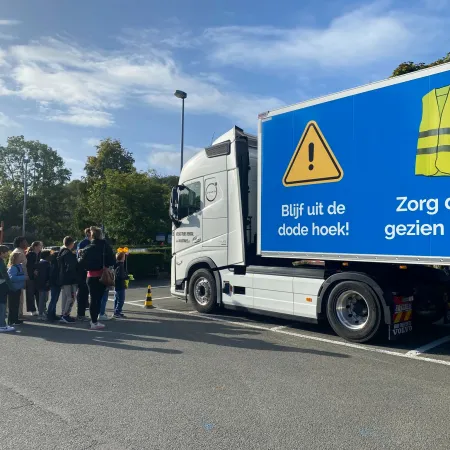 Vrachtwagen - dodehoek