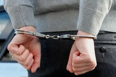 Stockfoto van aanhouding van man