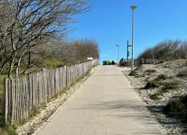 Wie nam foto van man die sloeg?