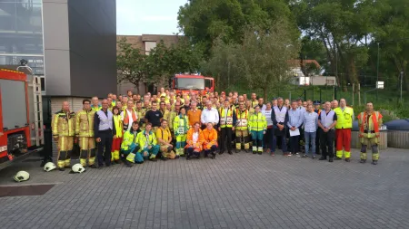Groepsfoto rampoefening Hotelschool Ter Duinen 