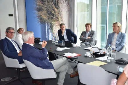 Werkbezoek Minister en Gouverneur