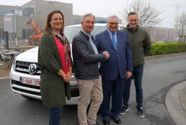 Overhandiging sleutels Amarok 1