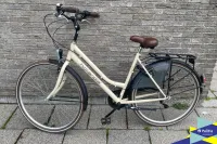 Damesfiets gevonden in gracht langs Aalterbaan - Referentienr. ME14774
