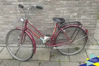 Damesfiets achtergelaten in Donk - Referentienr. ME15824