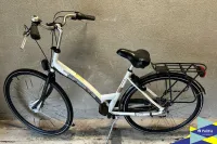 Damesfiets achtergelaten in Maldegem - Referentienr. ME1830