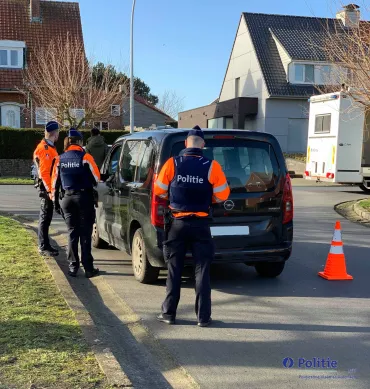 Foto agenten tijdens verkeersactie 