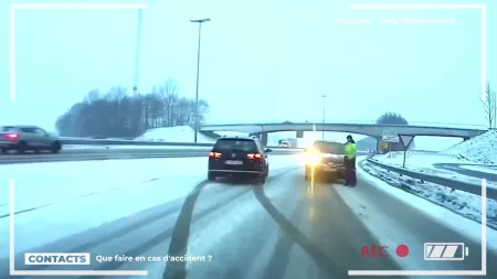 Contacts : Panel de la route : Quid en cas d'accident ?