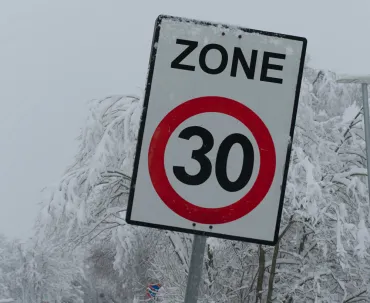 alexander-sinn-c-unsplash