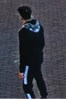 4 vols à la tire par un même auteur à Anvers